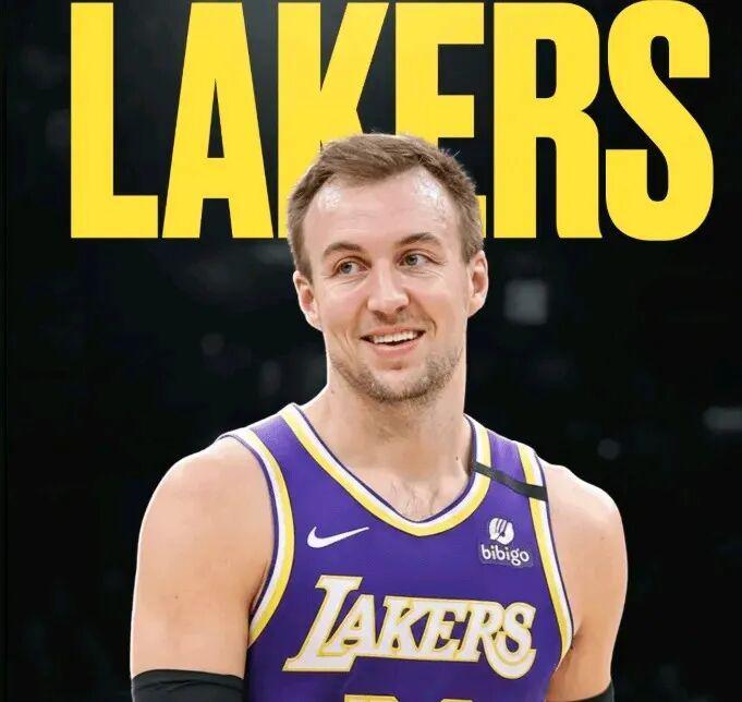 老詹旁边又来了一个神射手!!